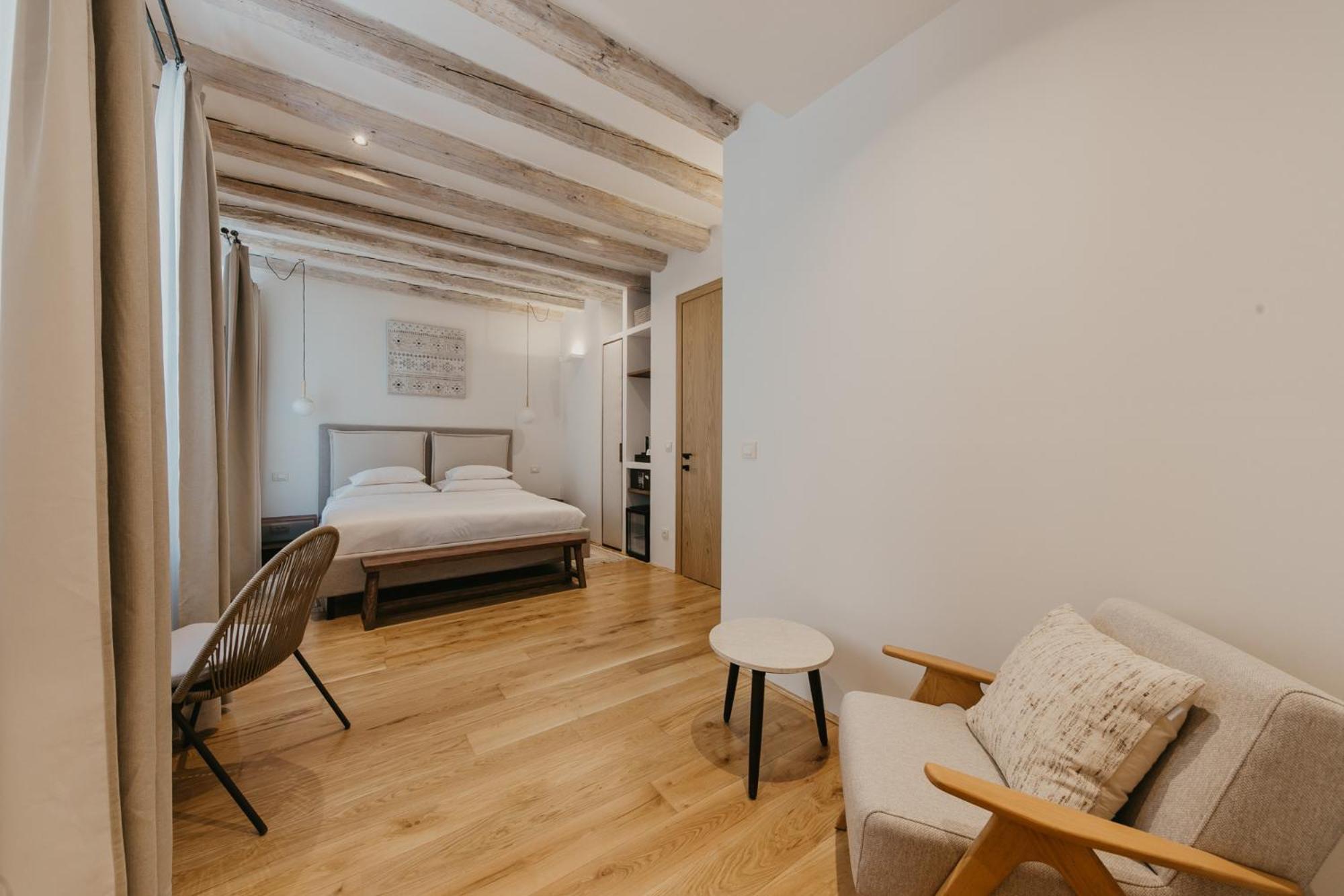 Pensión Porto Nativo 4*